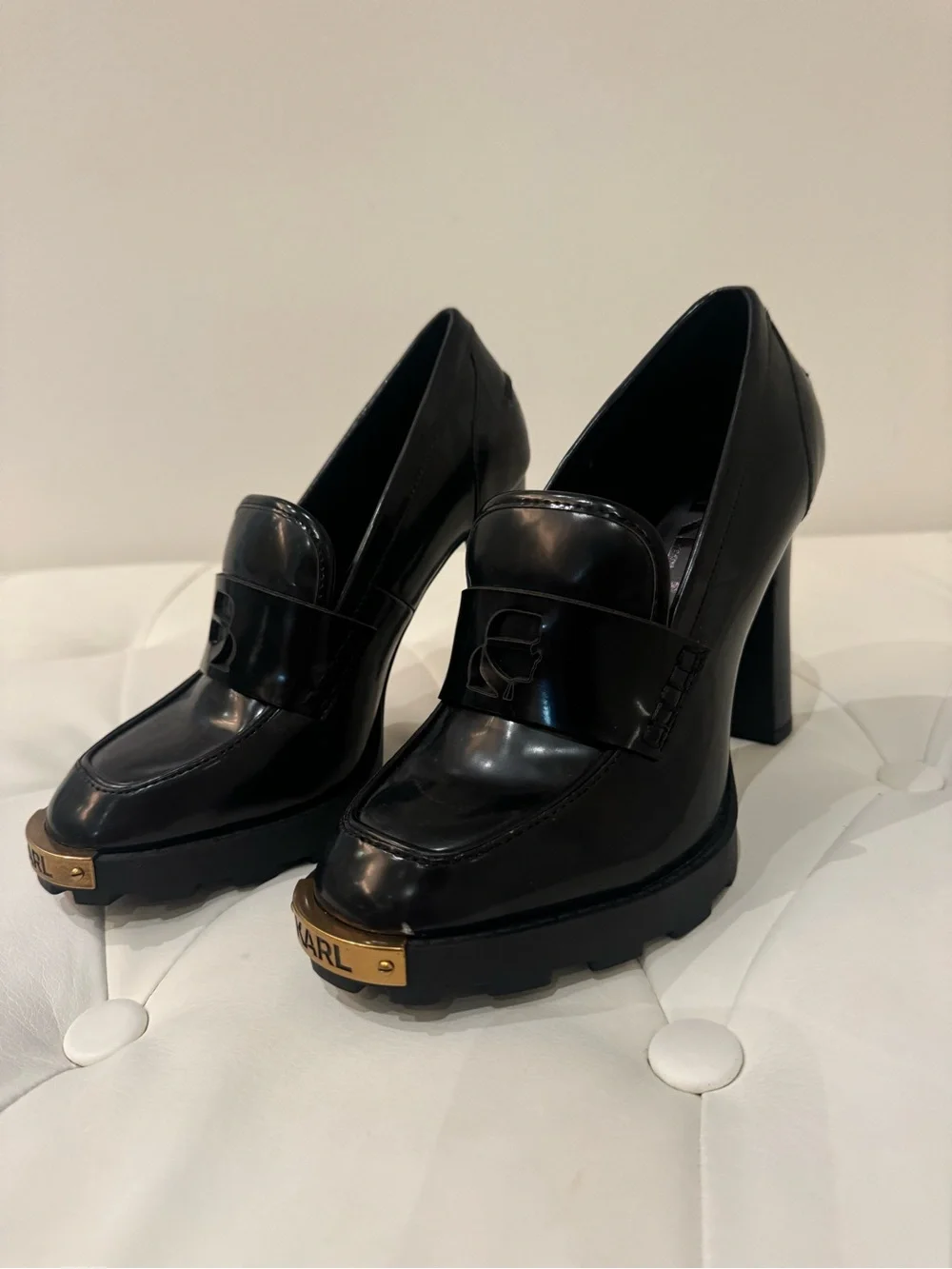 Karl Lagerfeld Black Leather Loafers with Gold Plate